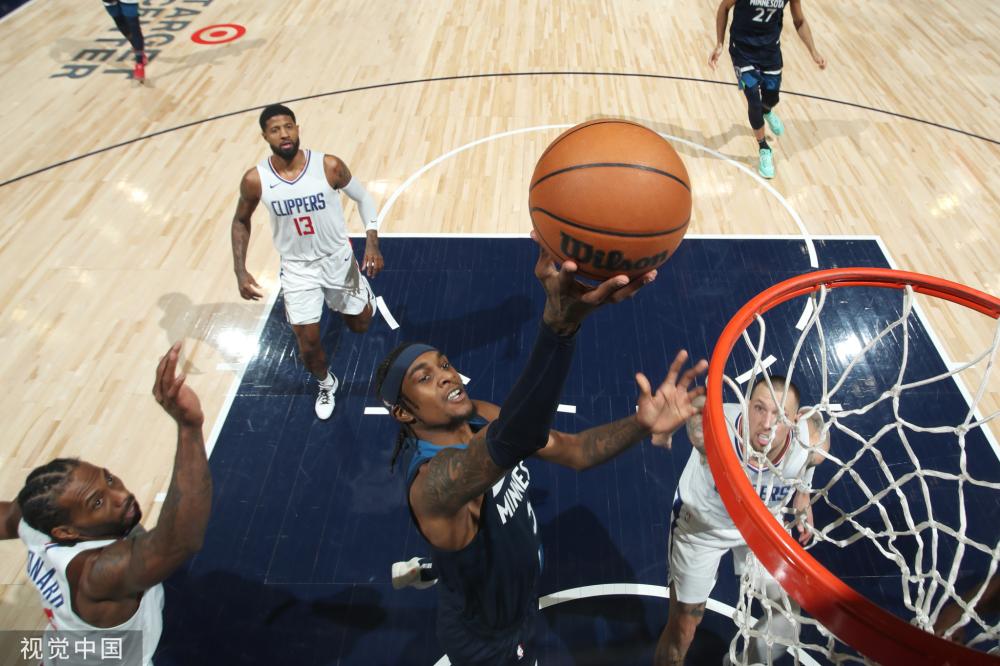 赛场上的心 赛场上的心