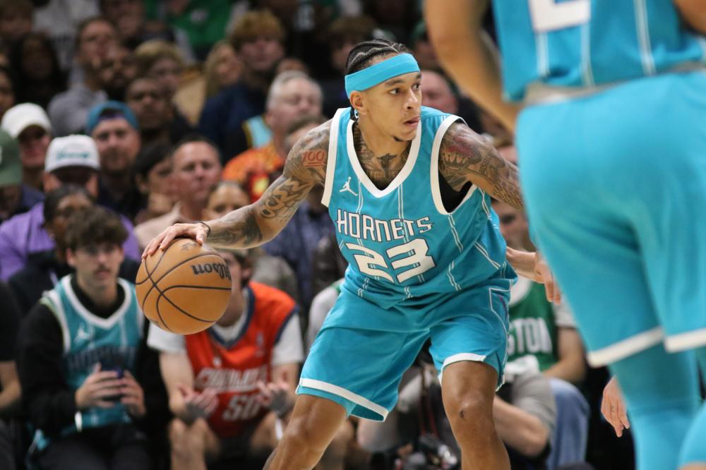 国王签下泰 国王签下泰